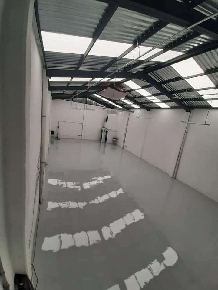 bodega comercial terminada